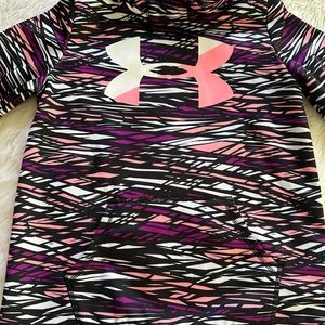 Under Armour youth large printed logo hoodie.